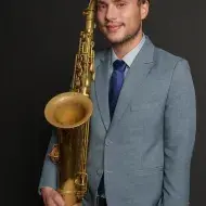 Sassofonista jazz professionista offre lezioni di sax, jazz e improvvisazione a Roma e online